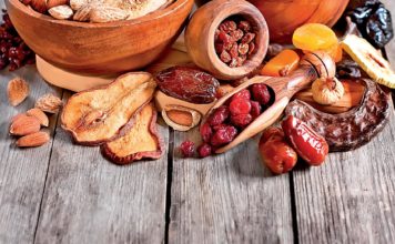 Αποξηραμένα φρούτα αποξηραμένα