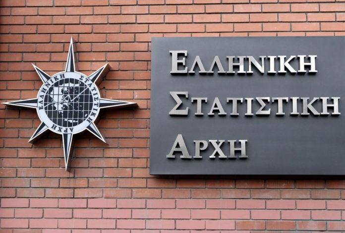 Αυξημένοι κατά 4,9% οι μισθοί το 2018, φτώχεια