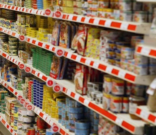 ΙΕΛΚΑ: Οι καταναλωτές γλιτώνουν 300 ευρώ στα είδη παντοπωλείου