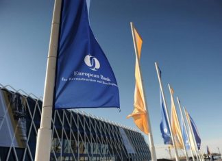 EBRD: Ενισχύεται η ανάπτυξη στην Ελλάδα