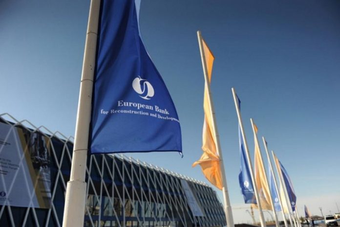 EBRD: Ενισχύεται η ανάπτυξη στην Ελλάδα