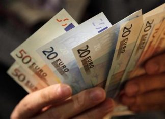 Στα 1.175 ευρώ ο μέσος μικτός μισθός στην Ελλάδα