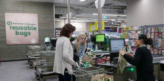 Βίαιες αντιδράσεις για την απαγόρευση της πλαστικής σακούλας