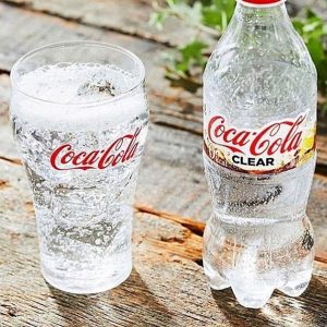 Coca Cola: Πίσω στα 90s' με αλλαγή χρώματος