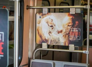 "Πόλεμος" στους επαγγελματίες με αφίσες στο μετρό