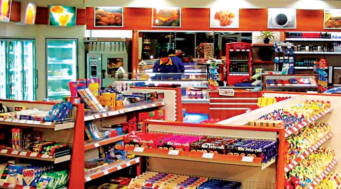 Λιγότεροι φόροι και ασφαλιστικές εισφορές από το νέο έτος