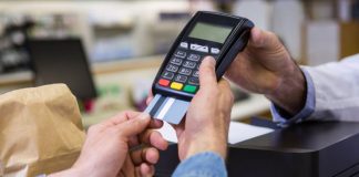 Ελληνική "πρωτιά" στις συναλλαγές με POS