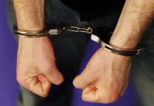 Σύλληψη 73χρονου για διάθεση αλκοόλ σε τρεις ανήλικους Συνελήφθη "σπείρα" μετά από κλοπές σε 36 σούπερ μάρκετ