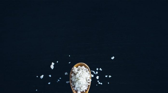 Τρόφιμα με λιγότερο αλάτι προτείνει ο ΕΦΕΤ