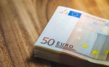 Eurostat: Στα €18.000 ο μέσος ετήσιος μισθός στην Ελλάδα Αισθητή επιβάρυνση για τις επιχειρήσεις η αύξηση του κατώτατου μισθού