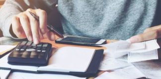 Μείωση των ληξιπρόθεσμων οφειλών στην εφορία