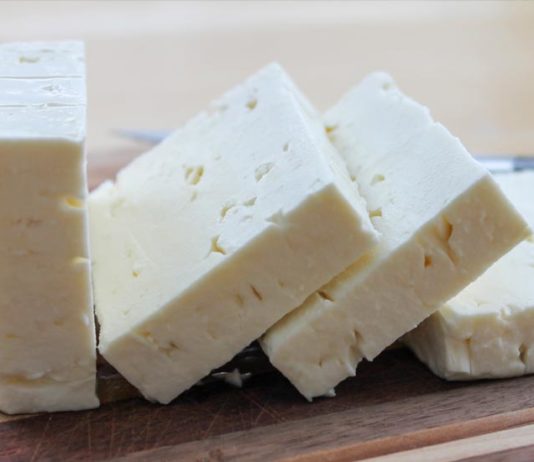 Ανακαλείται φέτα Βυτίνας με επικίνδυνο μικροοργανισμό Στο δικαστήριο η Δανία για την "εκμετάλλευση" της φέτας