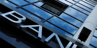 "Χασούρα" 100 εκατ. ευρώ για τους καταθέτες των τραπεζών