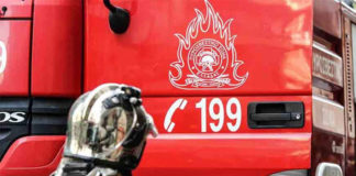Τυλίχτηκε στις φλόγες περίπτερο στον Πειραιά