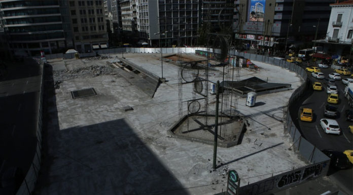 Σπείρα ναρκωτικών με "βιτρίνα" περίπτερο στην Ομόνοια