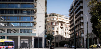 Κατεβάζουν ρολά τα εμπορικά καταστήματα την Τετάρτη