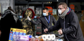Αύξηση των πωλήσεων στο λιανεμπόριο τροφίμων