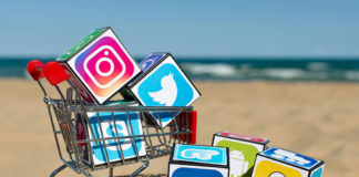 Μίνι Μάρκετ Social Media