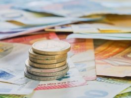 Υποχώρησε ο δείκτης οικονομικού κλίματος τον Μάρτιο – Αβεβαιότητα για επιχειρήσεις και νοικοκυριά