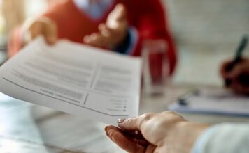 ΕΛΣΤΑΤ: Στο 8,2% η ανεργία στην Ελλάδα