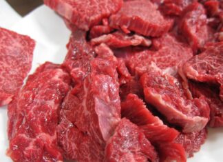 Κατασχέθηκαν 4,7 τόνοι ακατάλληλου κρέατος στην Αττική