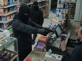 Εικόνες τρόμου από τη δράση της σπείρας στη Χαλκιδική – Βίντεο από μίνι μάρκετ “δένει” την υπόθεση