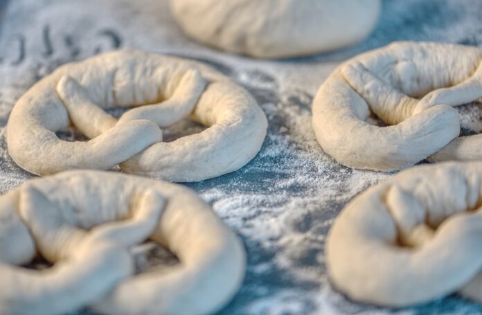 webentwicklerin-pretzels-4889633_1280
